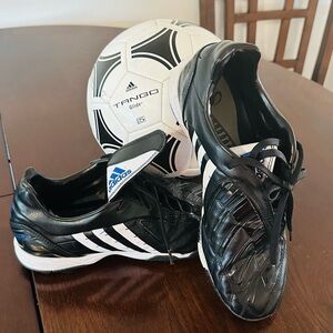 Adidas Predator Trainers – Rare Vintage Model – Size 8.5 US